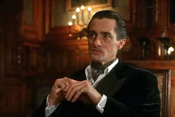 Guilty Viewing Pleasures: Roger Rees in If Looks Could Kill