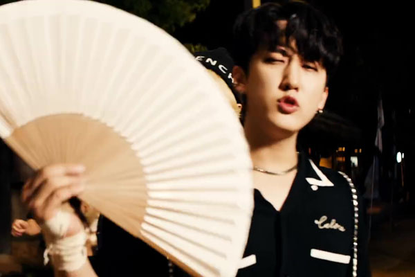 Two Degrees: Changbin